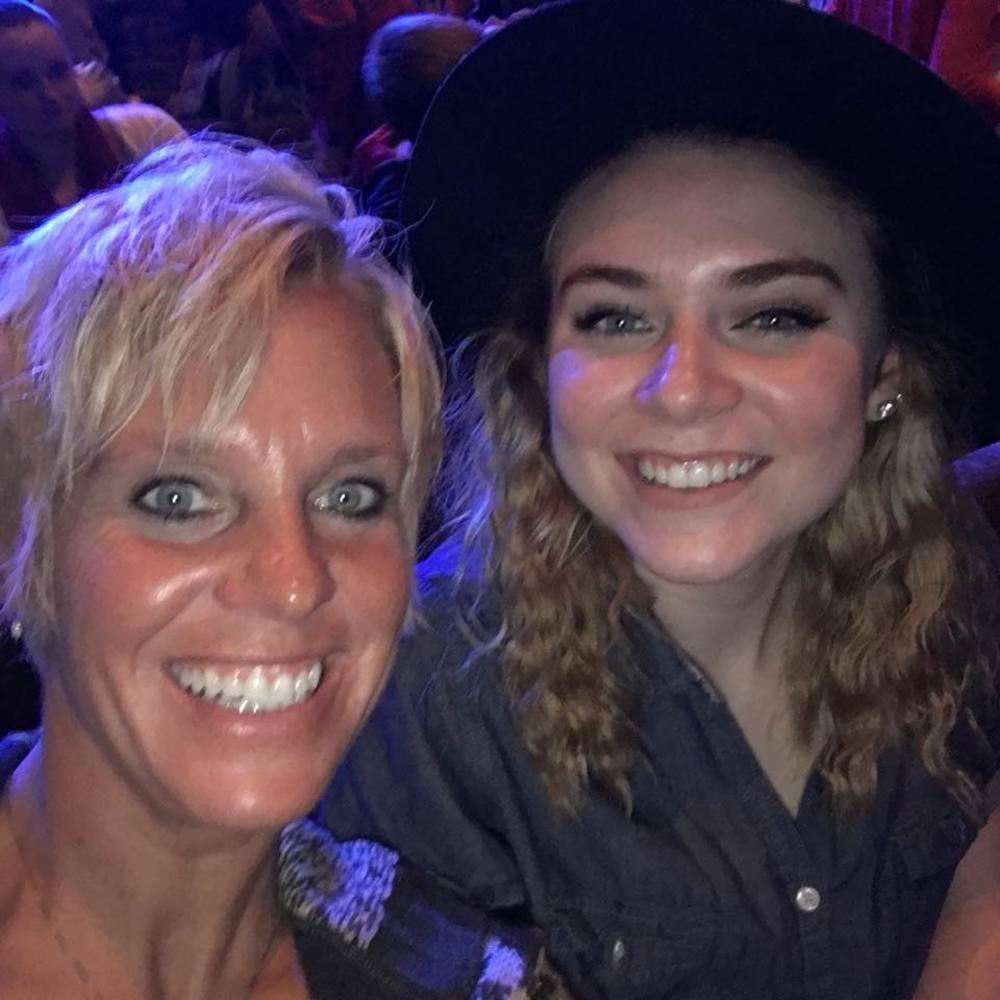 Meet your Posher, Jenn